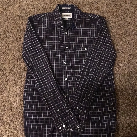 Express button down - Picture 1 of 1